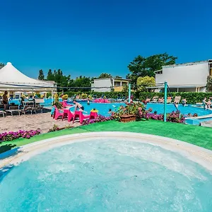 Blu Marlin Natural Apartahotel